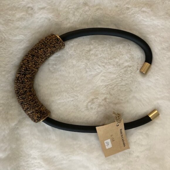 Women Brand New Necklace Black-Brown-Gold Metal with Magnetic Closure - Picture 2 of 3